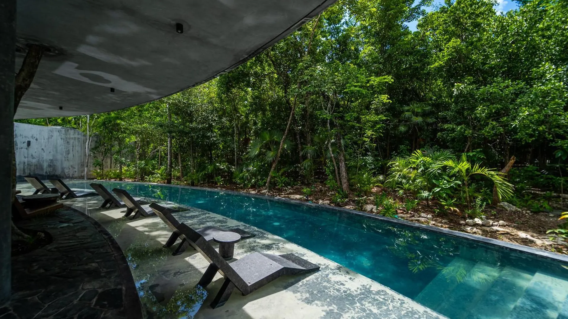Aptos Chen Luum Tulum 0*,